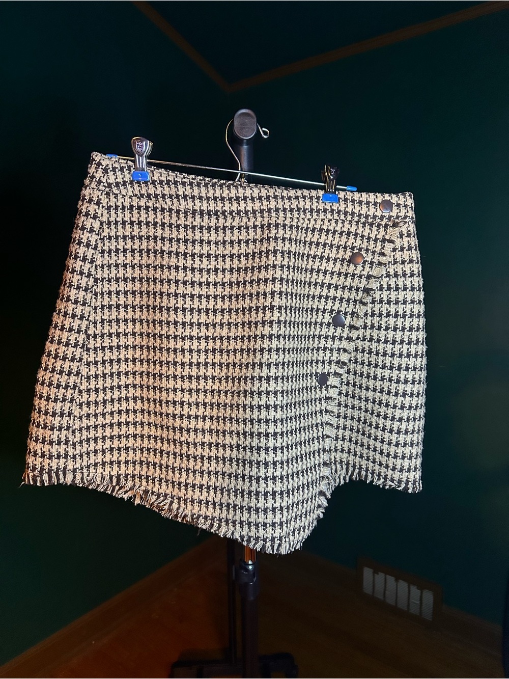 Shinestar Black & White Houndstooth Button Mini Skort